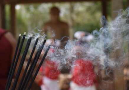 The-Role-of-Incense-Sticks-in-Hindu-Worship